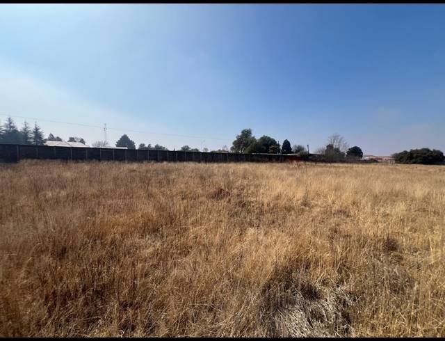 1,240M² VACANT LAND FOR SALE IN KOOKRUS